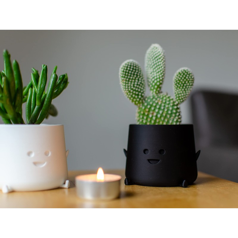 PlantMe Smira Smiles Flower Pot (6 cm, Black)