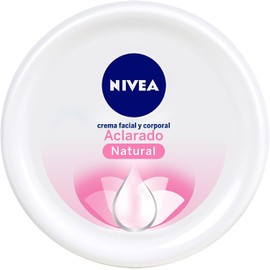 NIVEA Crema Corporal y facial Aclarado Natural (200 ml) ayuda a unificar el tono natural de tu piel