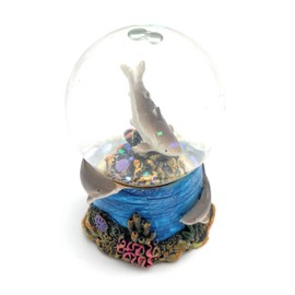 Onwomania White Shark Animal Fish Dangerous Height 6.5 cm Snow Globe Glitter Ball Shake Ball Multicoloured