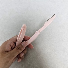 Foldable Portable Beauty Eyebrow Trimmer Razor Convenient 10ea