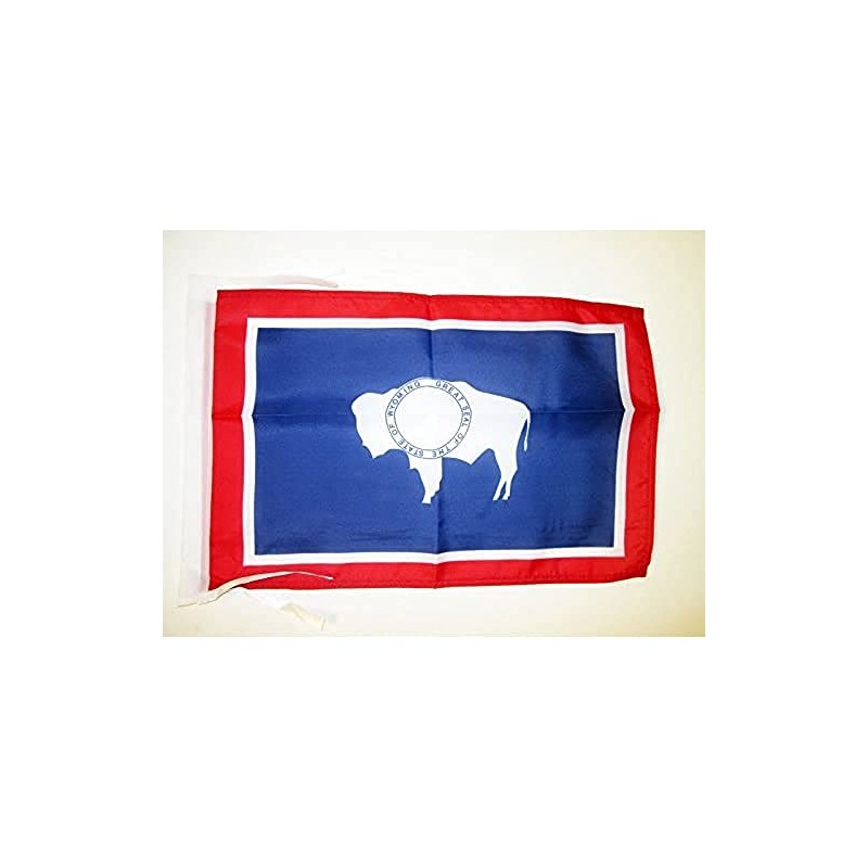 Wyoming Flag 18'' x 12'' cords - US state of