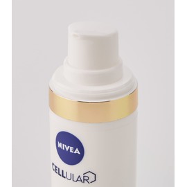 NIVEA Cellular Luminous630 Anti-Stain Cream FP50 Triple Protection 40 ml, Matting Cream Against Dark Spots, Face Cream with Hyaluronic Acid and Vitamin E