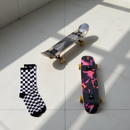 Jizlan 1Pair Black Fashion Harajuku Trends Checkerboard Socks Geometric Checkered Socks Hip Hop Cotton Unisex Print Skateboard Soks Easy to Wear