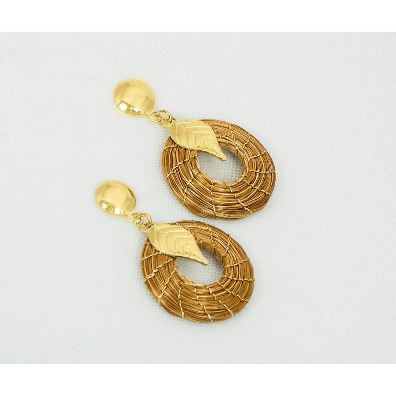 Open Mandala Earrings 2 cm Gold with Leaves
