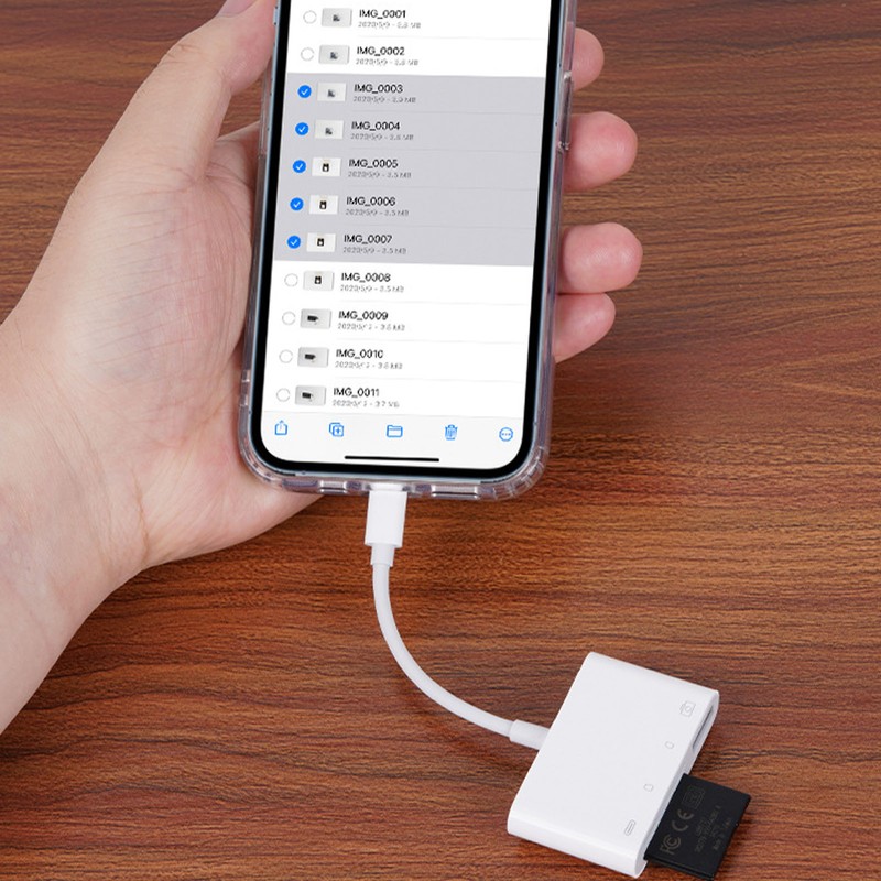 Memory Card Adapter with Charging Port Plug and Play 14