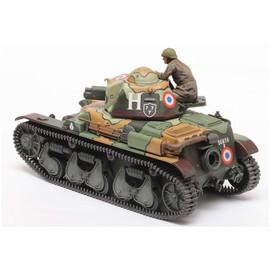 Tamiya TAM35373 1:35 French Light Tank R35 [Model Building KIT]