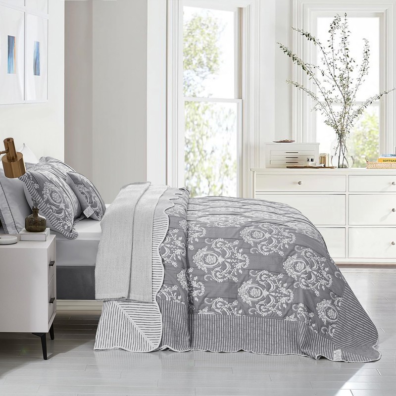 HZ & HY Oversized King Bedspread, Jacquard Matelasse Damask Pattern