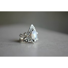 SUKKCCNO S925 Silver Vintage Women's Ring Natural Moonlight Stone Fashion Punk Style Ring Jewelry Fine Pattern Ring (Size 10)