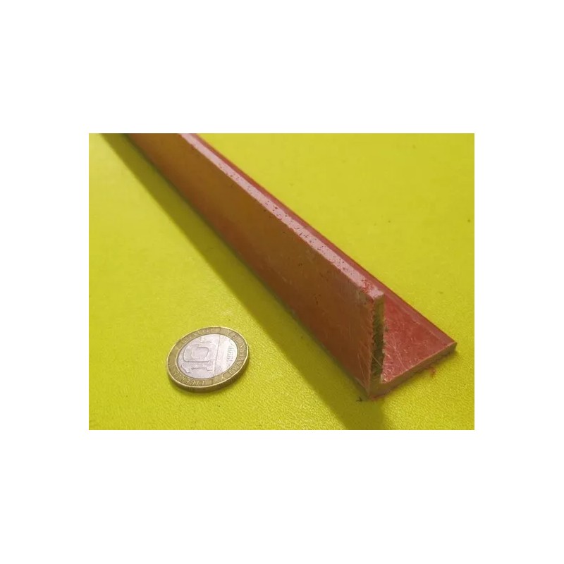 Rochling Unequal Fiberglass 90º Angles, GPO3 Red 1/8" Thick x