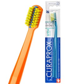Cepillo de dientes de ortodoncia Curaprox CS 5460: cuidado de brackets para adultos | limpieza suave con ranura para brackets | color aleatorio | envase individual