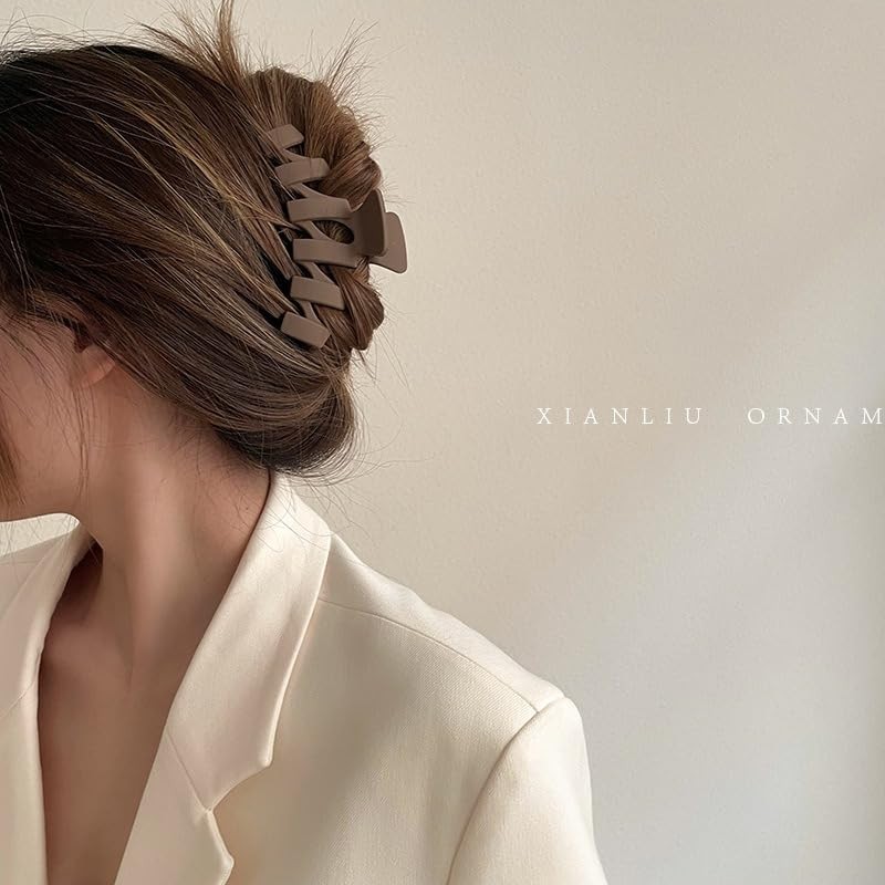 Claw Clip (Crème Caramel)