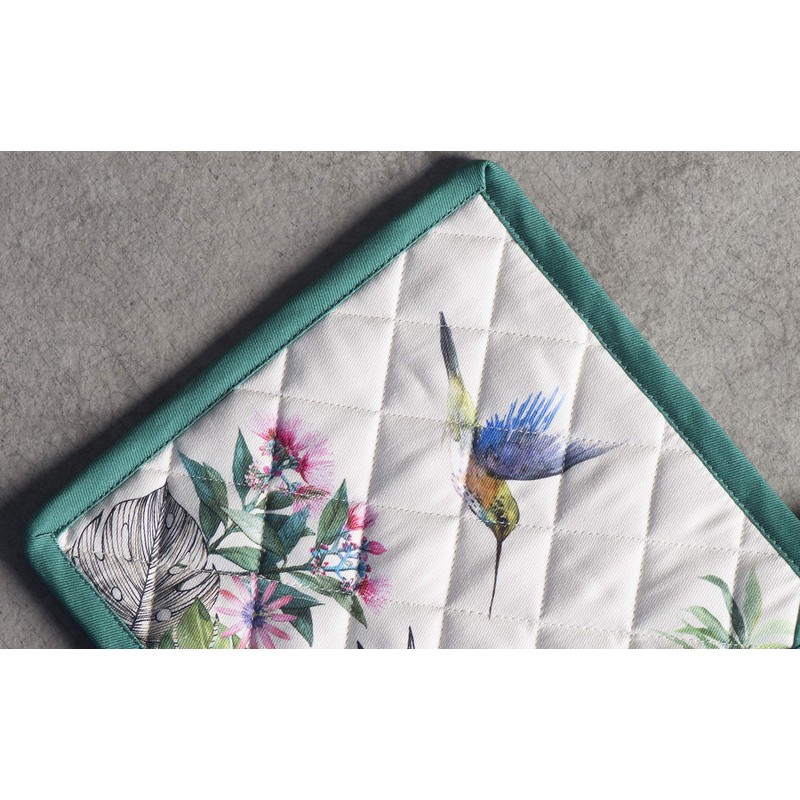 Maison d' Hermine Spring/Summer Set with Oven Gloves and Pot