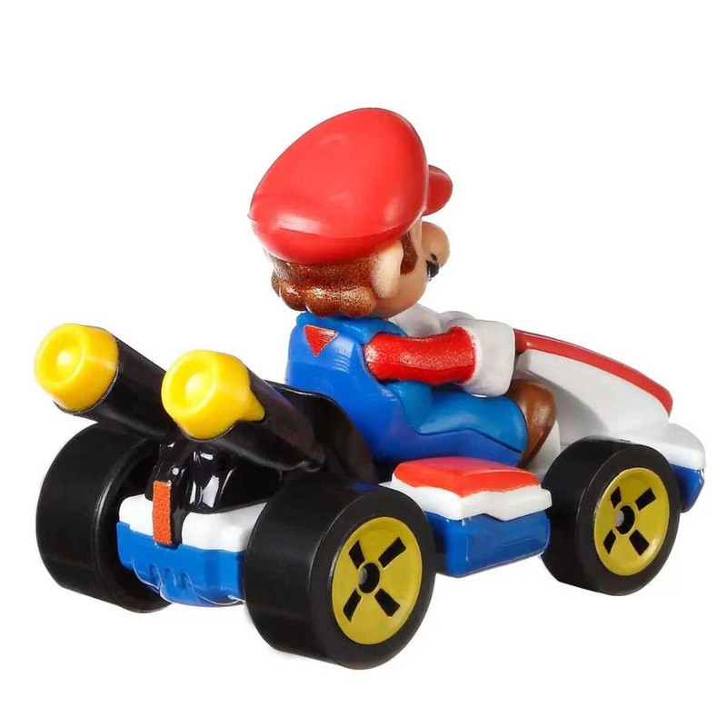Hot Wheels GBG26 Mario Kart 1:64 Die-Cast Mario with Standard