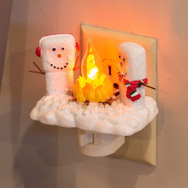 4.5" Marshmallow W/Holly Xmas