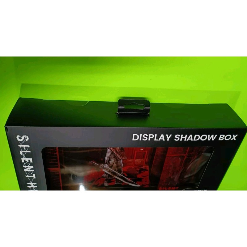 geeknet Silent Hill 2 Display Shadow Box Pyramid Head Rare