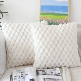 NIULAA Faux Fur Cushion Covers 45 x 45 Cream White Set of 2 Fluffy Plush Cushion Covers 18x18 Pillow Covers Soft Fuzzy Pillowcases Moroccan Style Home Decor Cushion Cover