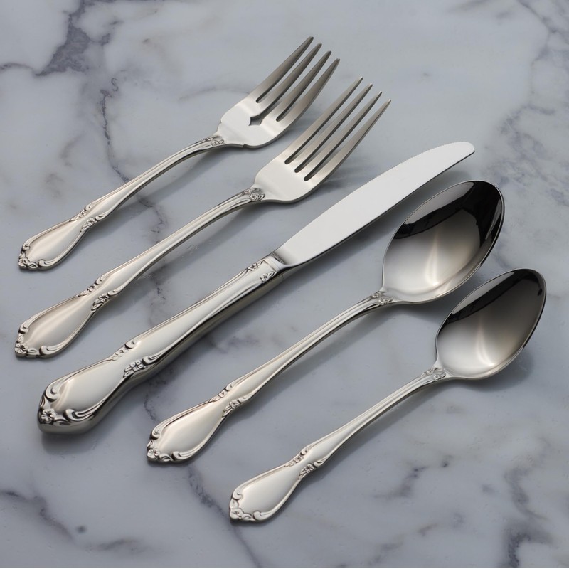 Oneida Chateau Fine Flatware Dinner Forks, Set of 4, 18/10
