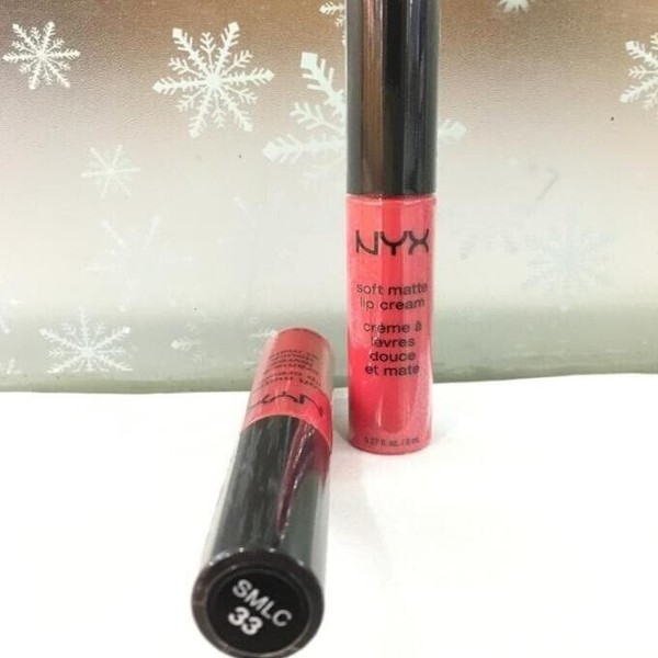 NYX 2 SEALED NYX Soft Matte Lip Cream (Creme) -