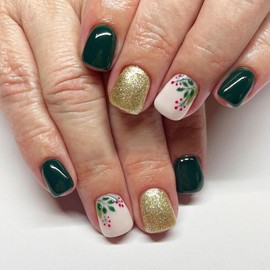 Christmas Press on Nails Short Square Winter Fake Nails Dark Green Full Cover Holly False Nails with Designs Gold Glitter Glossy Glue on Nails Acrylic Nails Manicure Artificial Nails for Women Girls