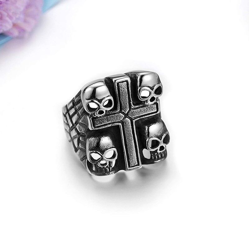 JewelryWe Retro Stainless Steel Biker Mens Gothic Skull Ring Punk