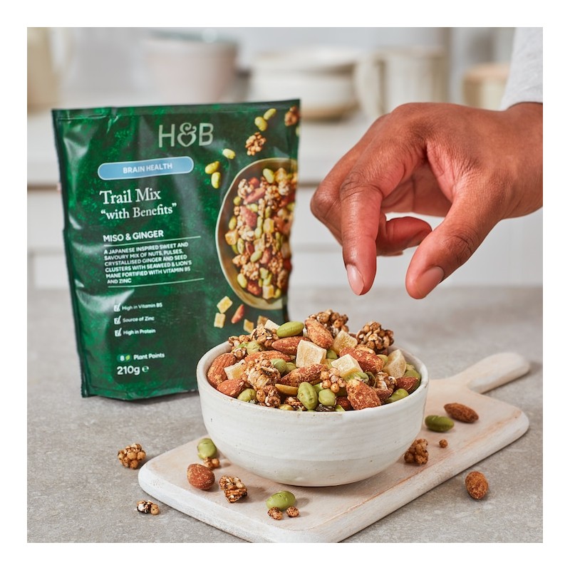 Holland & Barrett Brain Health Trail Mix "With Benefits" Miso
