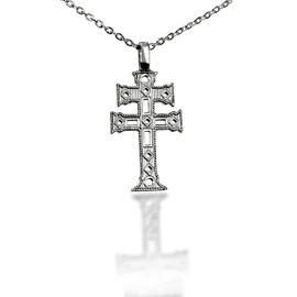 Dije CRUZ DE CARAVACA diseño clásico | elaborada en fina plata mexicana LEY .925 | incluye cadena de obsequio en plata LEY .925 | producto hecho a mano por JM joyería