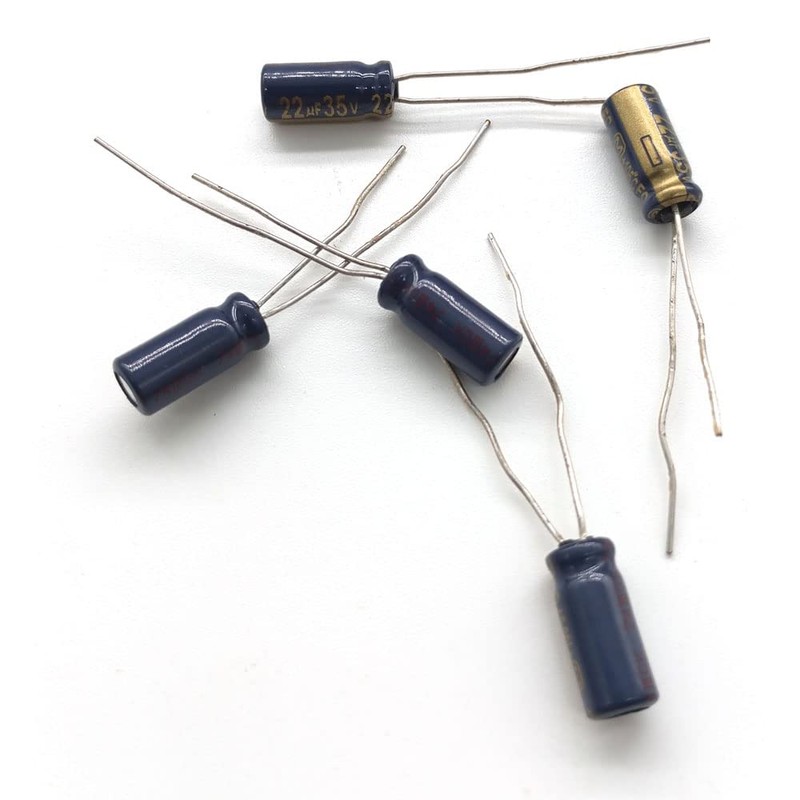 Elko Capacitor FC 22uF 35V ±20% -40°C ~ 105°C Low