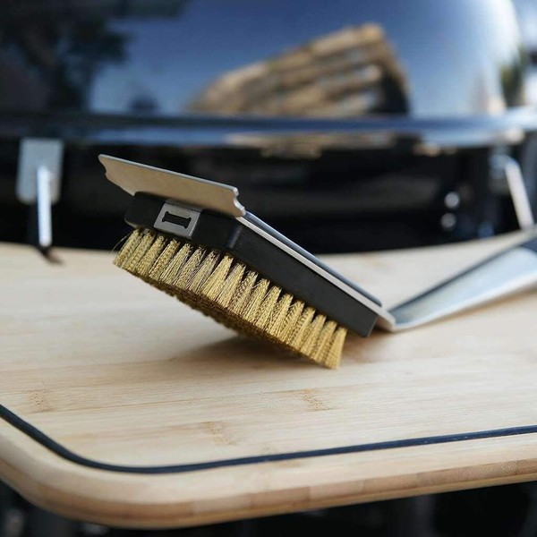 Outdoorchef Large Barbecue Grill Cleaning Brush Black 6.7 x 6 x 45.5 cm, 14.421.24
