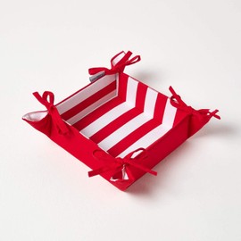 HOMESCAPES Reversible Bread Basket Double Design Fabric Red Striped Pattern Foldable Basket for Buns Eggs Baked Goods 100% Cotton Cover