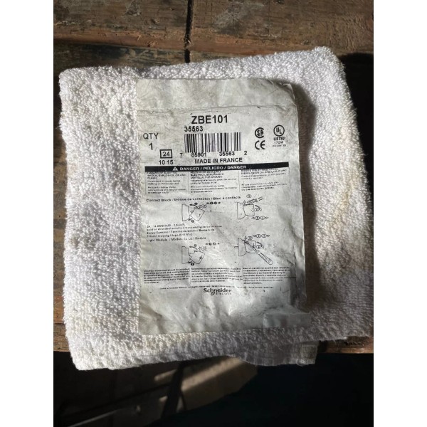 Schneider Electric NEW IN BOX SEALED SCHNEIDER ELECTRIC CONTACT BlOCK