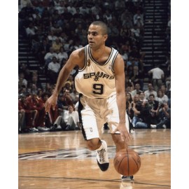 TONY PARKER SAN ANTONIO SPURS 8X10 SPORTS ACTION PHOTO (L)