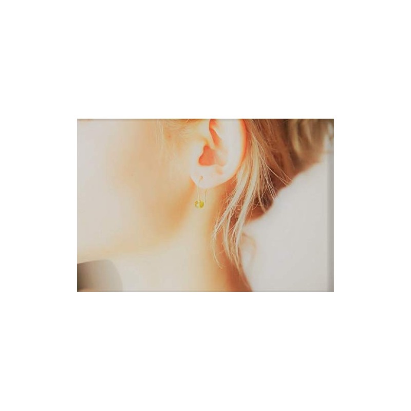 ★ Gold hook and green glass ★ Earrings