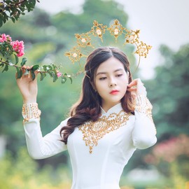 Uonlytech Scarlet Witch Headpiece Angel Bridal Gold Headband, Angel Headband Retro Goddess Hair Band Wedding Headpiece for Women Girls Bridal Crowns