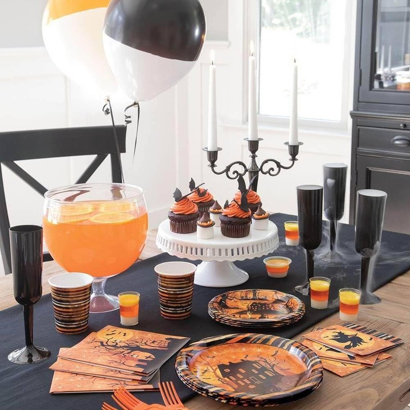 Unique Elegant Black Plastic Champagne Flutes 4ct (7 oz.) -