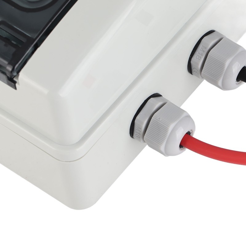 DC Circuit Breaker Overload Protection PV Solar Disconnect Switch with