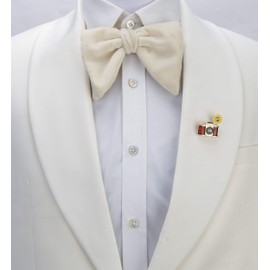 A N KINGPiiN Retro Camera with Flash Bulb Photographers Lapel Pin Badge Gift Party Shirt Collar,Costume Pin Accessories for Men Brooch