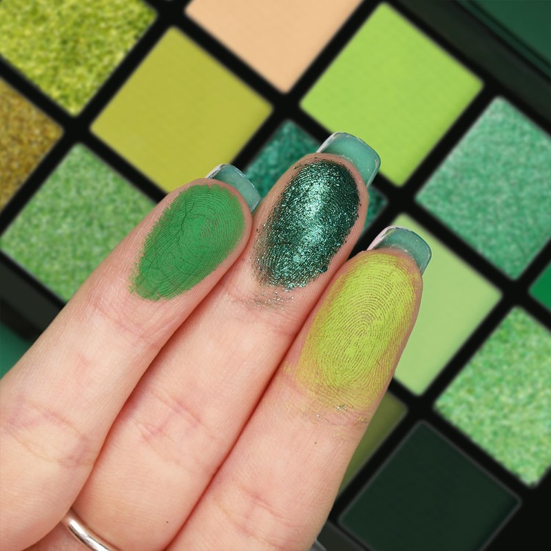 Beauty Glazed 15 Colours Green Eyeshadow Palette Shimmering Metallic Shimmer