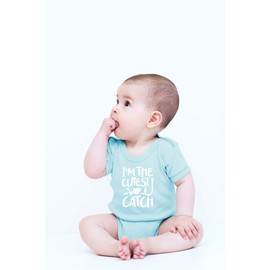 CBTwear I'm The Cutest Catch – Divertido Traje de Pesca – Overol para bebé de una Sola Pieza, Azul Claro, 6 Meses