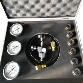 Hydraulic Pressure Gauge Test Kit, Hydraulic Nitrogen Accumulator Charging System and Pressure Test Kit with 3 Gauges 7 Couplings 1 Gas Hose, 1500PSI 3600PSI 6000PSI Gas Charging Tools