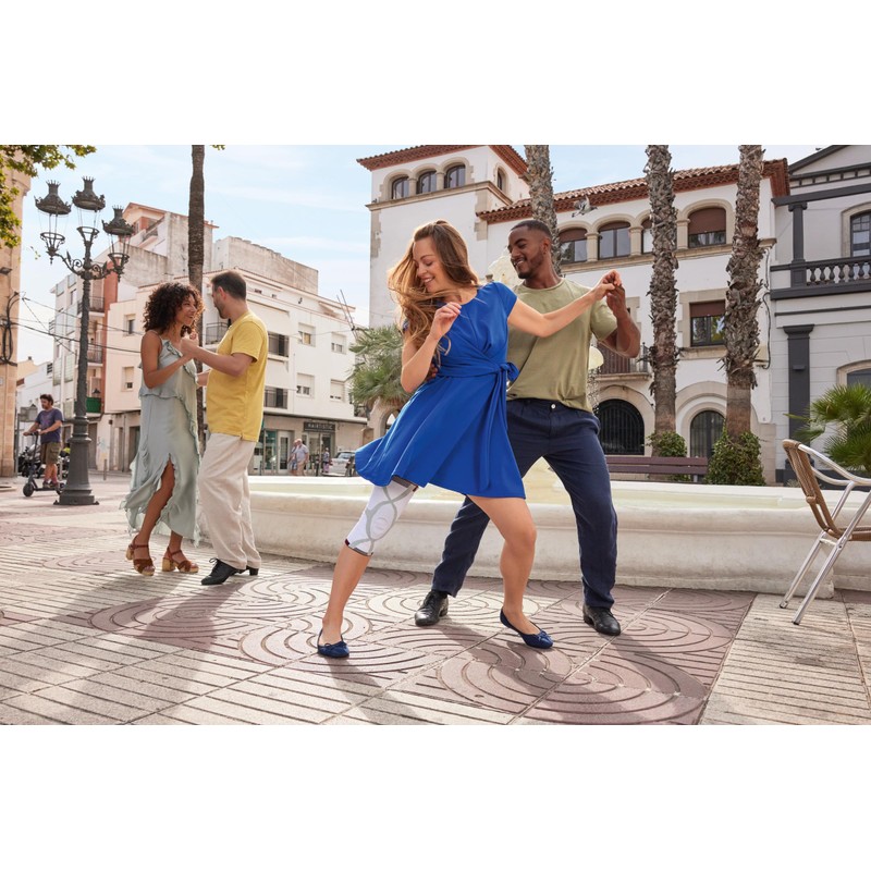 Actimove GenuMotion Knee Support Large Charcoal