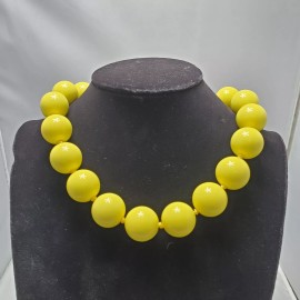 Ali Khan Yellow beaded necklace with magnetic clasp NWT