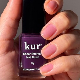 LONDONTOWN- Sheer Strength Nail Blush - Tratamiento fortalecedor y endurecedor de uñas con acabado gelatinoso 2 en 1, C