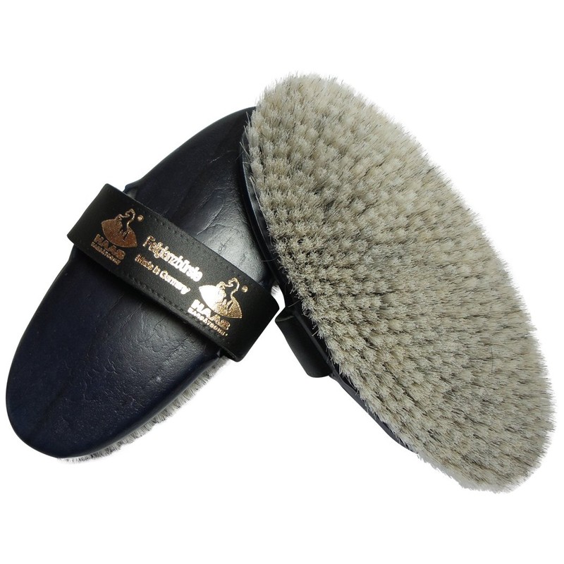 Horse brush -Fellglanz- dense white horsehair from Haas for Markgraf