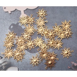 Ruwado 30 Pcs Sun Charms Metal Antique Gold Vintage Celestial Pendants Beads for Jewelry Making Kit Finding Supplies Bracelets Necklace Earring Key Chain DIY Crafting Project (Antique Gold)