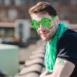 UMEELR 6 pcs St. Patrick's Day Shamrock Sunglasses for kids, St. Patrick's Day Green Clover Glasses for St. Patrick's Day Accessories Party Favor, Supplies Party Props and Decorations