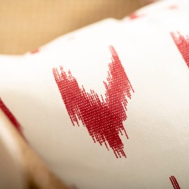 TRESMESTRES Chic, Casual and Modern Cushion Covers for the Bed - Mediterranean, Colourful, Ikat - Decorative Cushion Covers Set of 2 - Cushion Covers 60 x 60 cm - Red