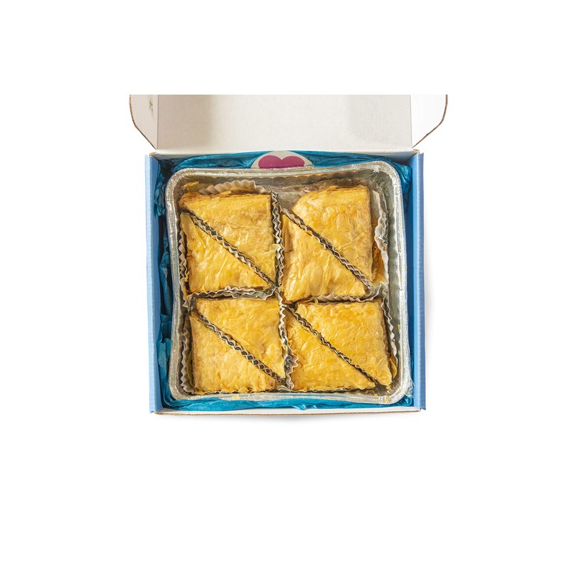 Bakluva 8-Piece Baklava Pastry Dessert Gift Box - (8) Large