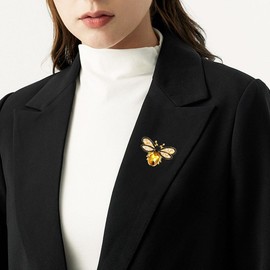 Yellow Crystal Bee Brooch Pin Honey Bee Brooches Crystal Insect Themed Bee Brooch Pins for Women Retro Corsage Lapel Pins Jewelry(yellow)