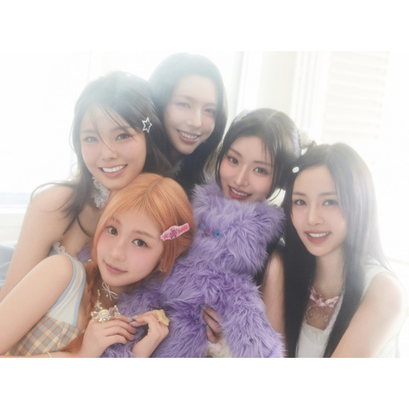 FIFTY FIFTY Day & Night 3rd Mini Album with Tracking