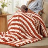 Amélie Home Chunky Knit Throw Blanket for Couch, Soft Chenille